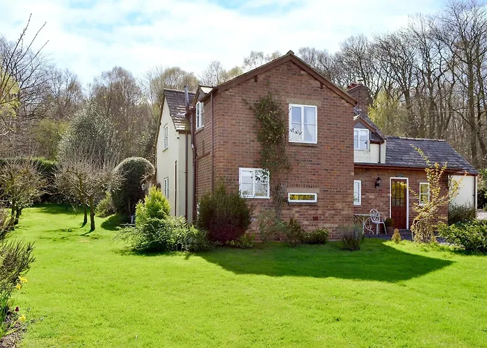 Woodhouse Cottage